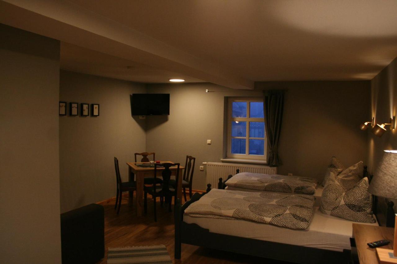 Haus Brunnenkunst Hotell Arnstadt Exteriör bild